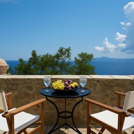 Pablito House-Seaview Monemvasia Nests エクステリア 写真