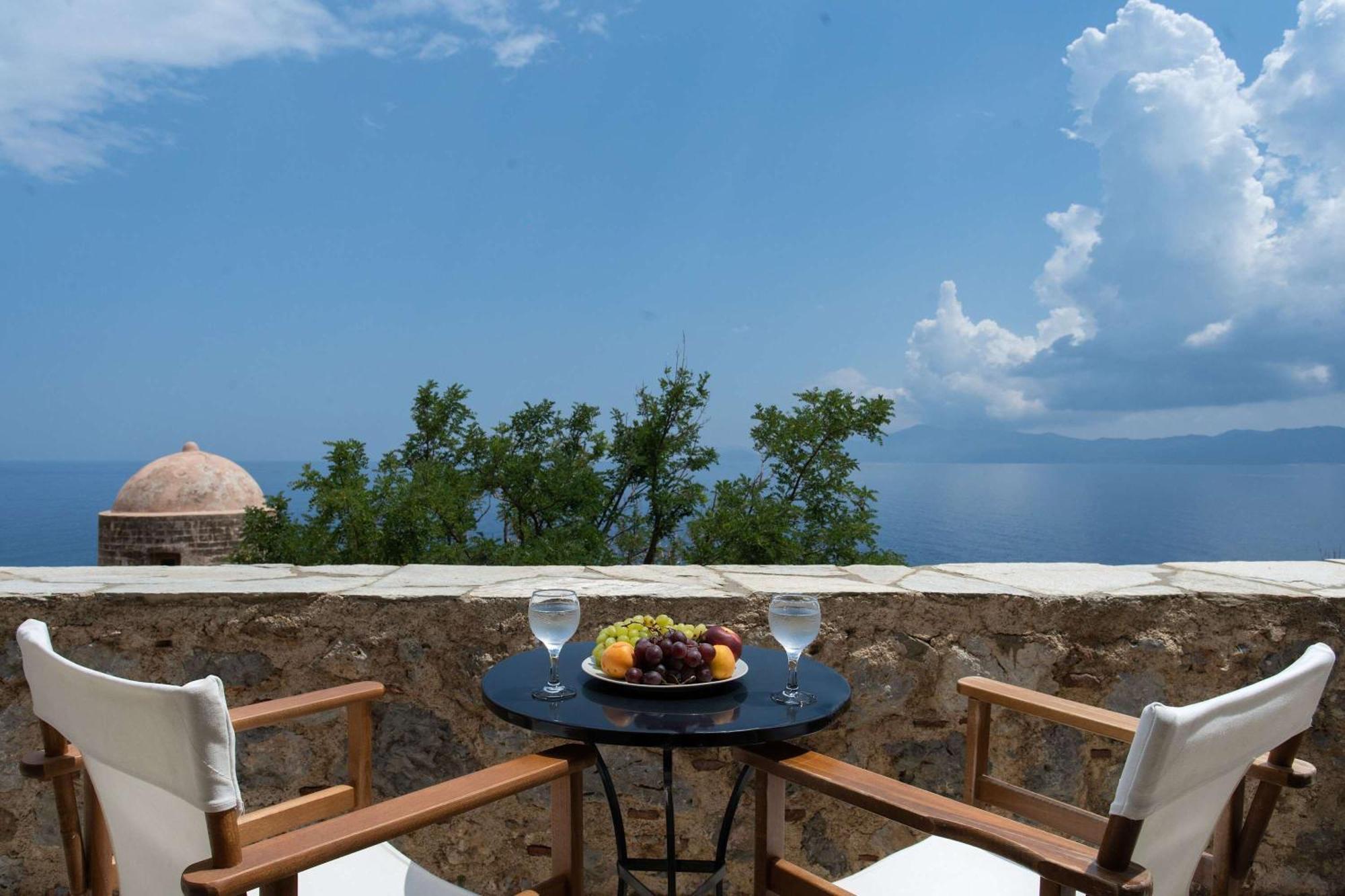 Pablito House-Seaview Monemvasia Nests エクステリア 写真