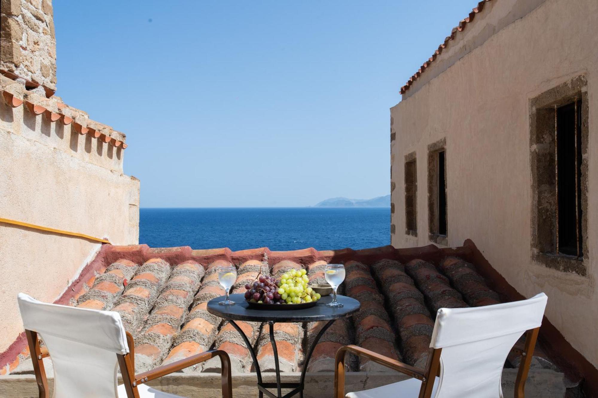 Pablito House-Seaview Monemvasia Nests エクステリア 写真